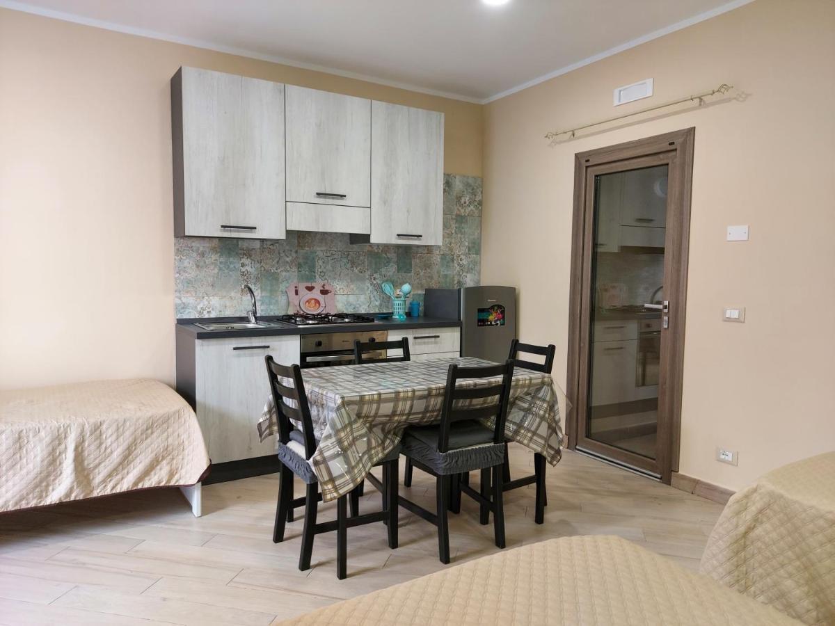Parsifal Family Room Campofelice Di Roccella Bagian luar foto